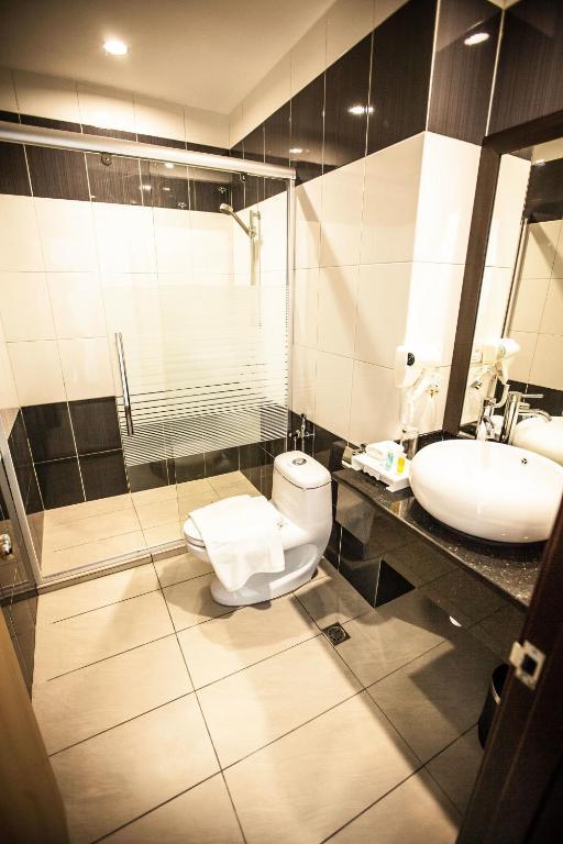 Putatan Platinum Hotel