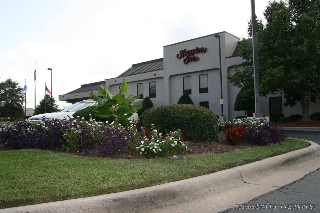 Hampton Inn Lumberton image