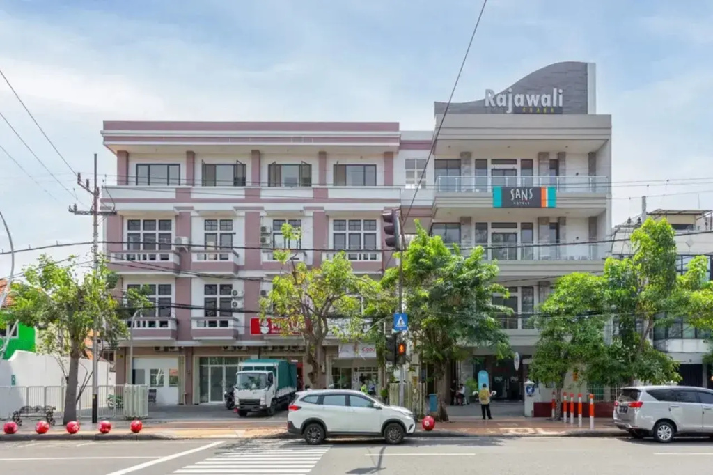 Sans Hotel Rajawali Surabaya
