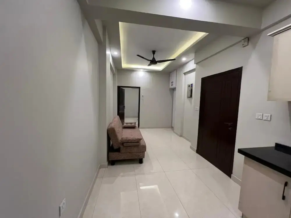 Prestige Comfort Apartments Separate Lounge With Newly Bath With Reception