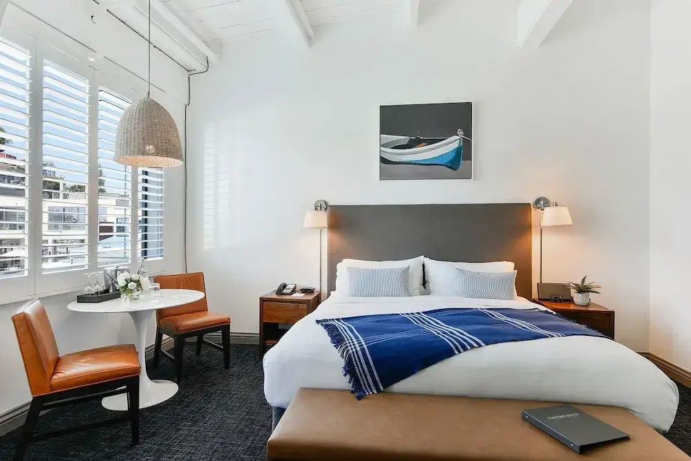 Waters Edge Hotel - Chambres