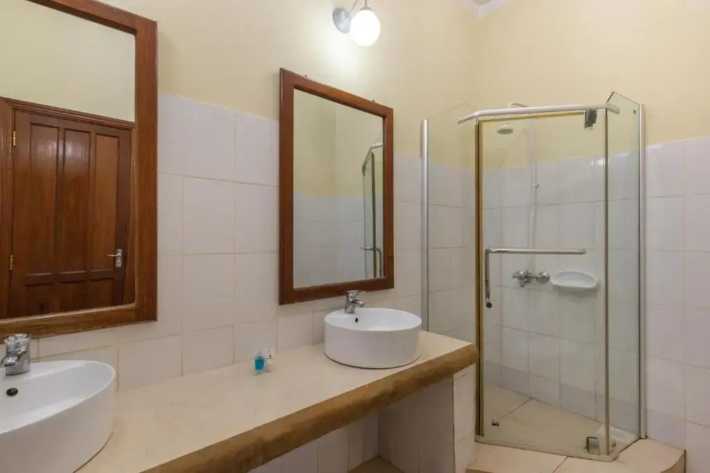 Standard Double room with garden view (full double bed)