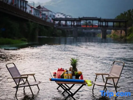 Xia Meng · Lumen Linxi Healing Private Hot Spring Homestay (Anji Dragon King Mountain Drift Branch)