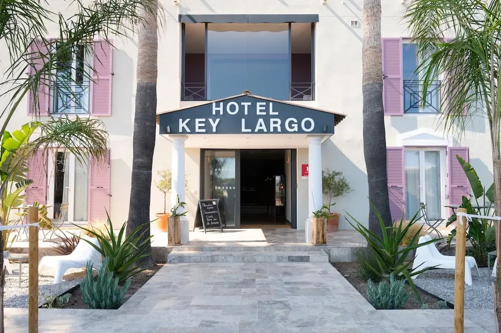 Hotel photo 1
