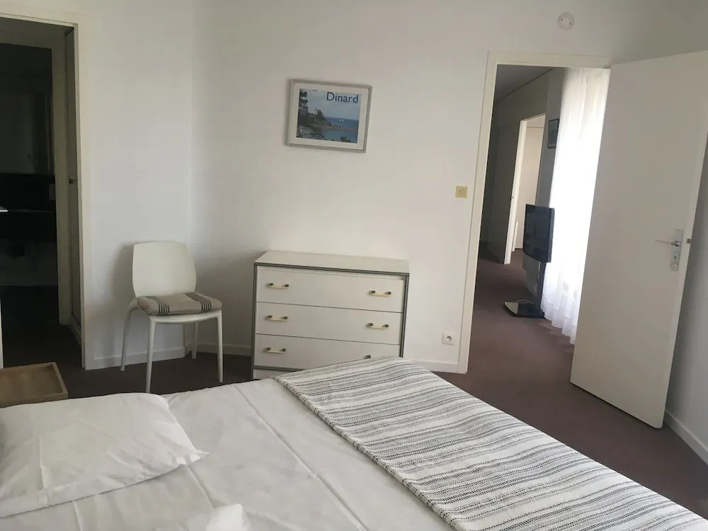 1 Bedroom Family Apartment with sea view