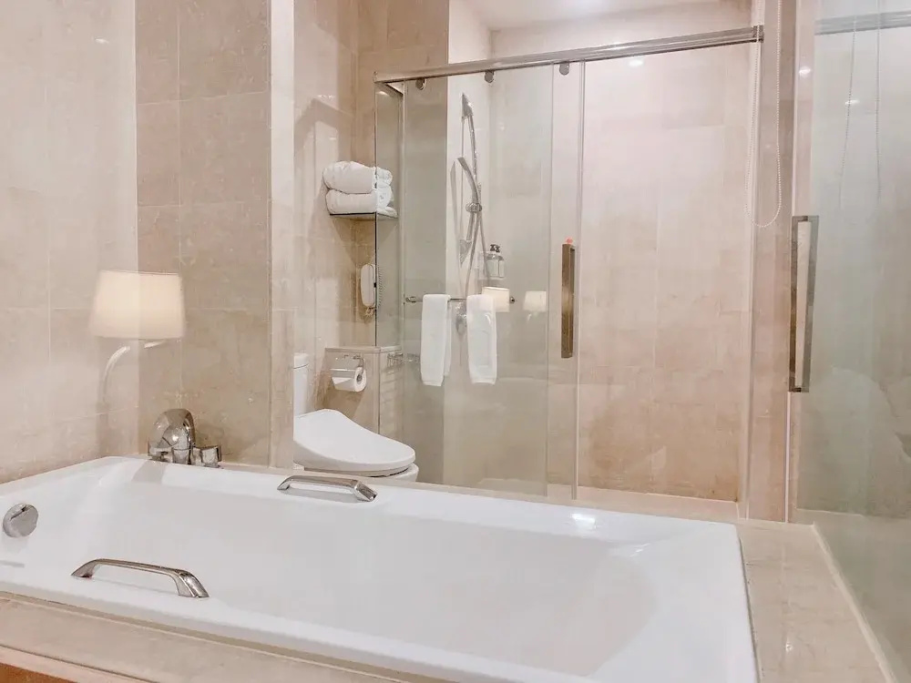 Standard Triple room with balcony