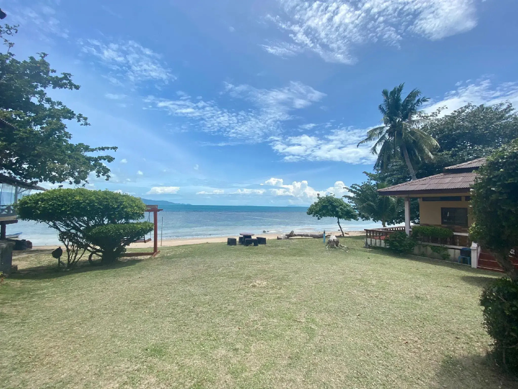 Beach & Waterfront