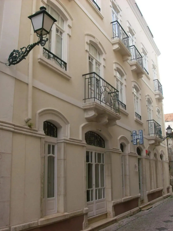 Hotel Leiriense by null