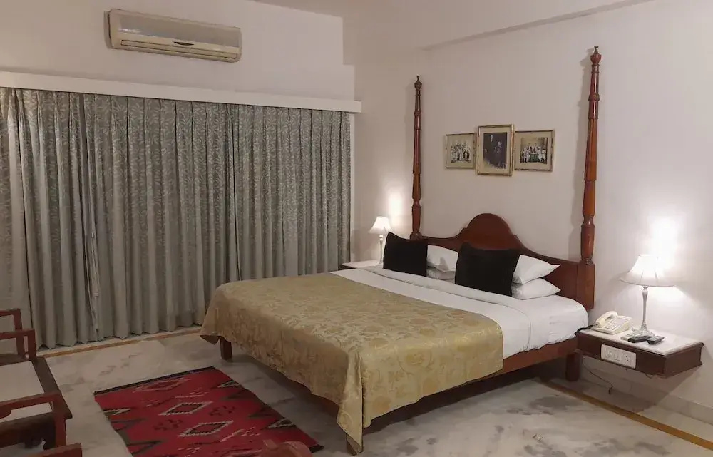 guest_rooms