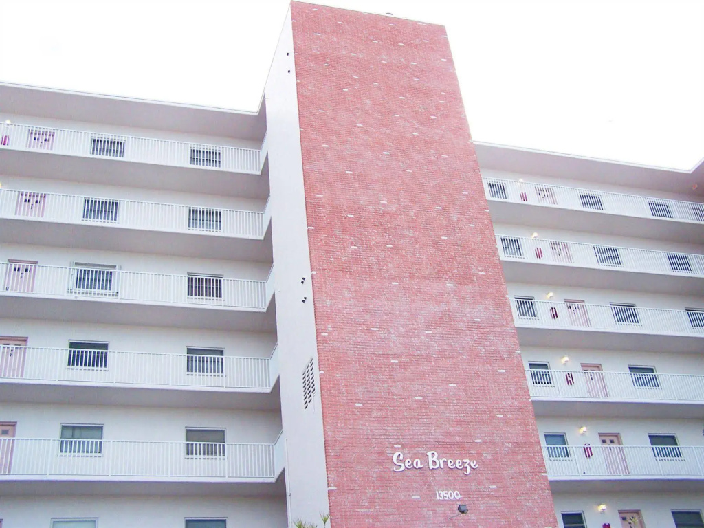 Seabreeze Condominiums