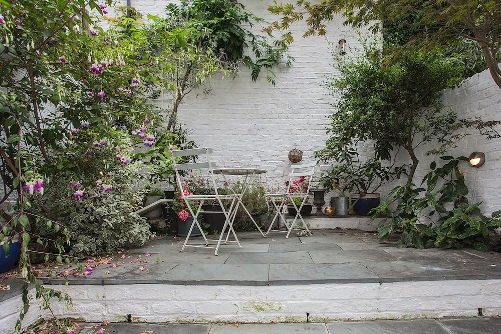 2 Bedroom Flat Near Portobello With Garden
