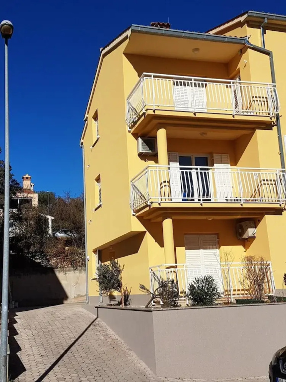 Apartment With 3 Bedrooms in Rabac, With Wonderful sea View and Wifi