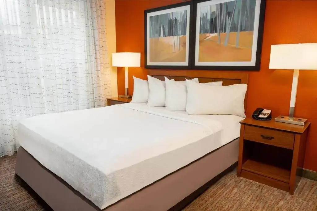 Residence Inn by Marriott Corona Riverside - Chambres