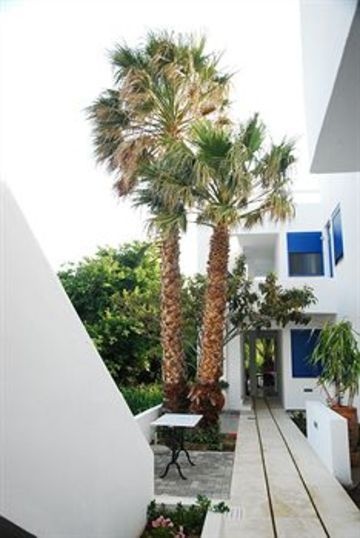 Anna Apartments & Studios