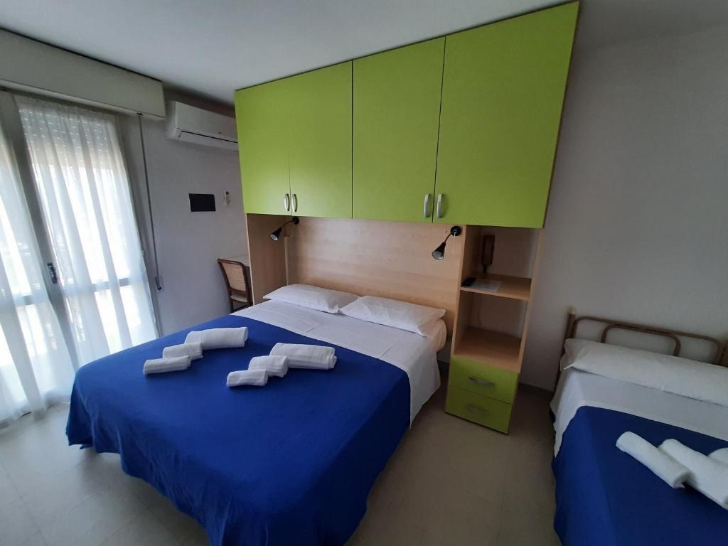 Economy room