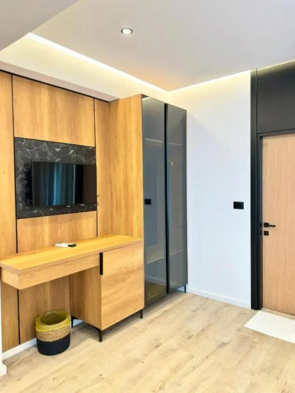 Standard Triple Basement room with balcony