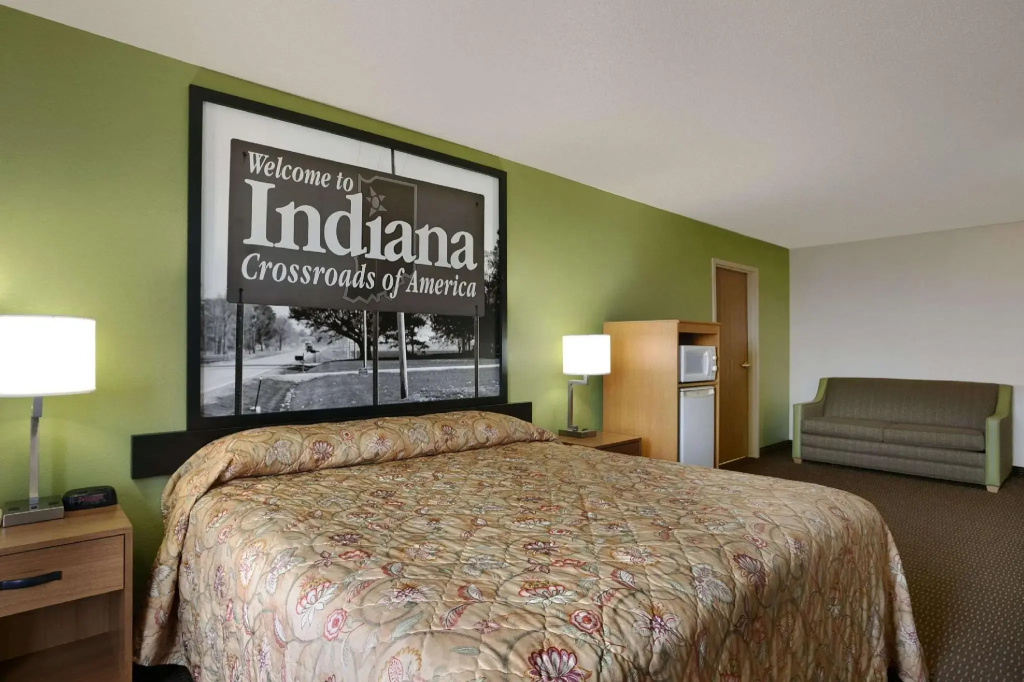 Double Suite (full double bed)