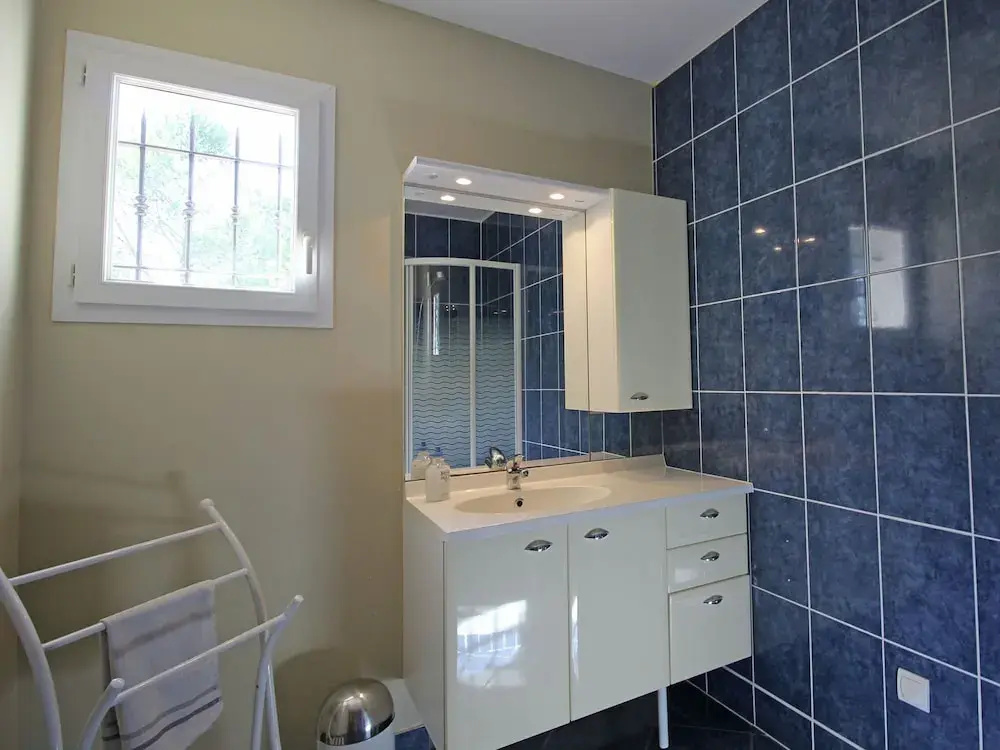 Afficher la photo 6 — Spacious, Luxury Villa With Private Pool and Billiard Room, Near Idyllic Village