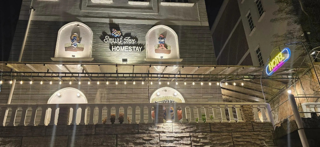 Smurf Inn Homestay