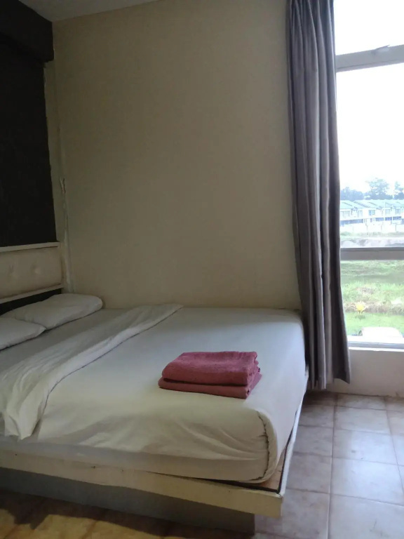 Deluxe Double room (full double bed)