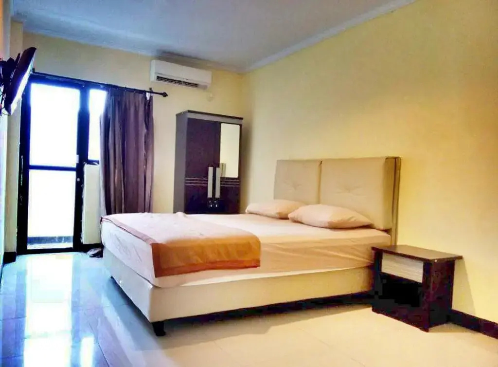 Superior Double room (full double bed)