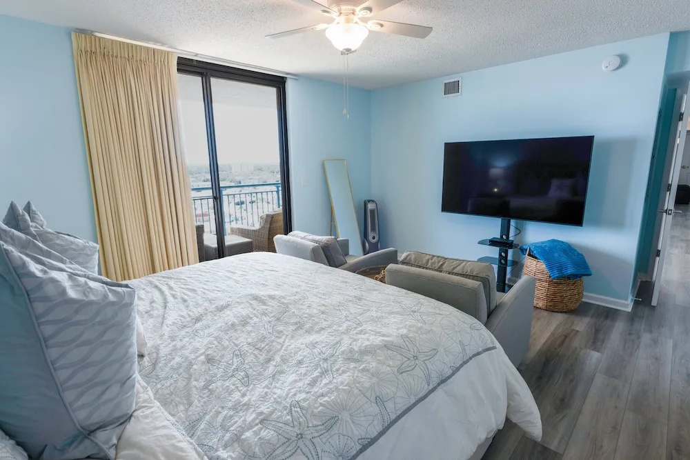 1608 Brighton Tower 2 Bedroom Condo