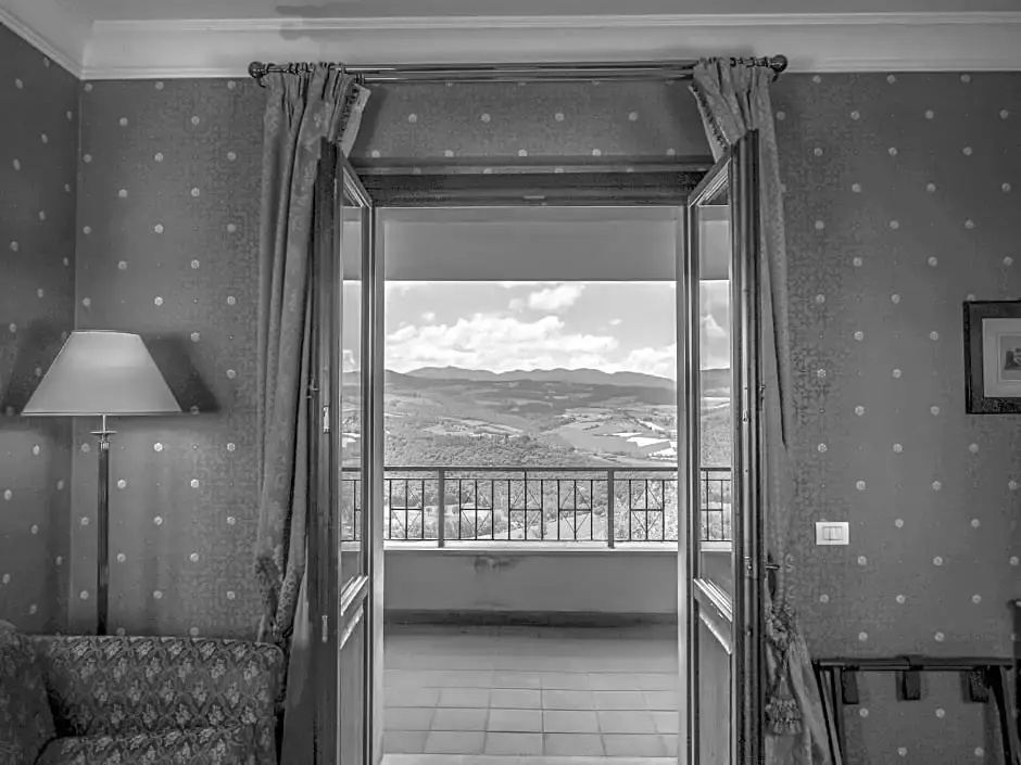 Suite with garden view