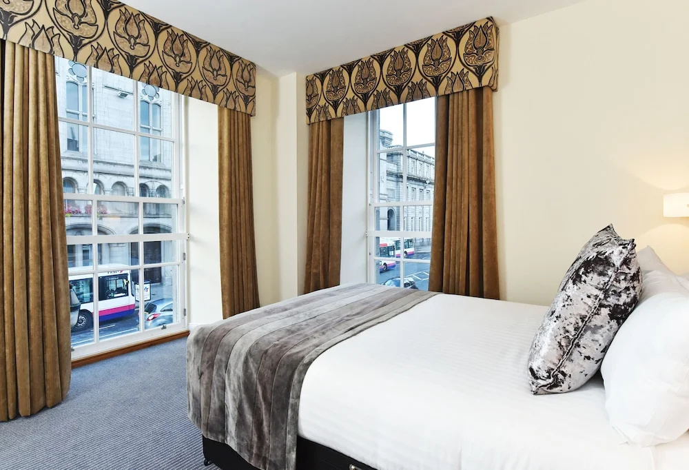 Royal Athenaeum Suites - Chambres