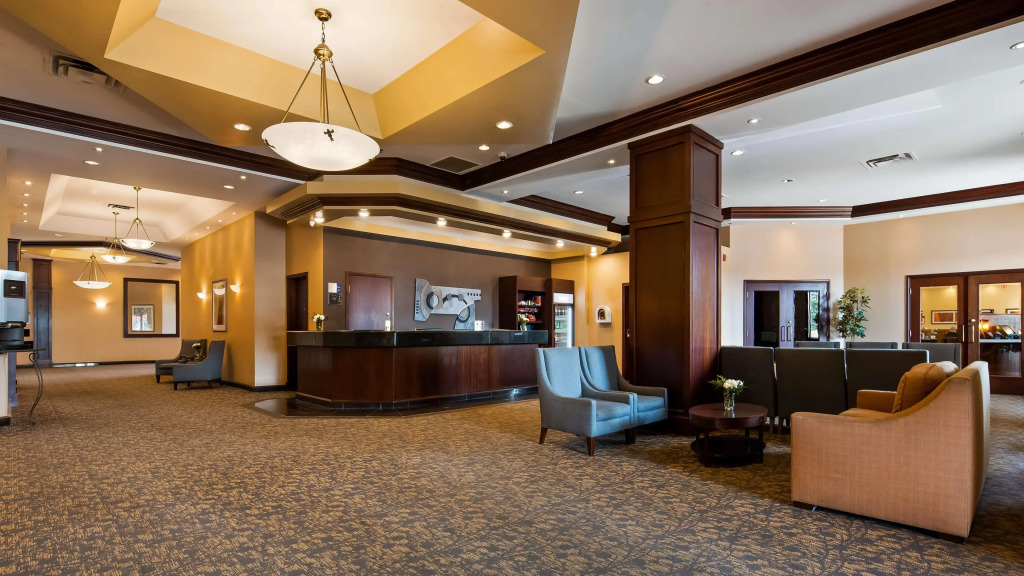 Best Western Plus Winnipeg Airport Hotel - фото 2