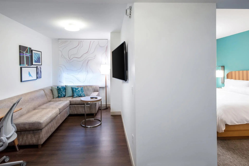1 Bedroom Double Suite (full double bed)
