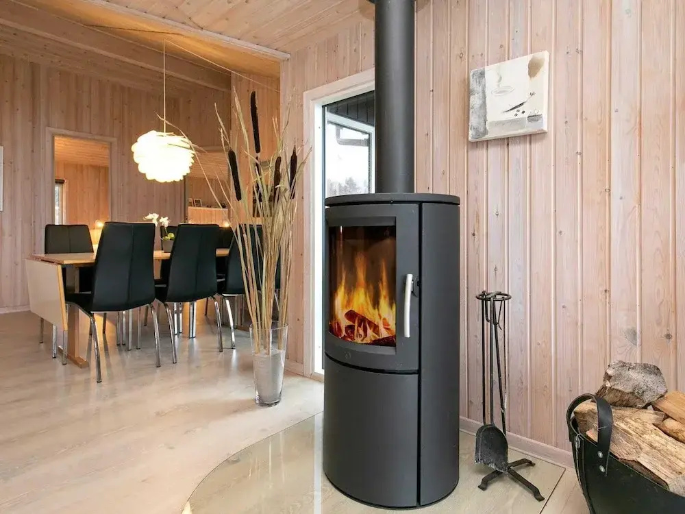 10 Person Holiday Home in Humble