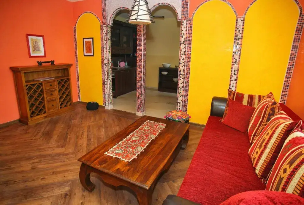 Apartment with garden view