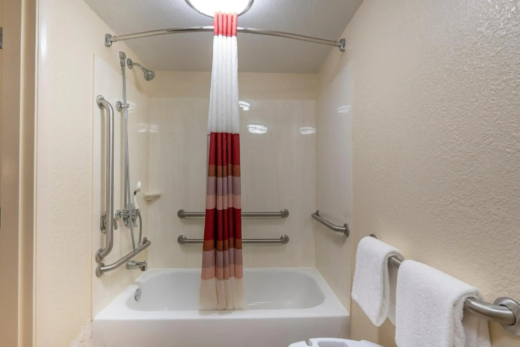 Red Roof Inn PLUS+ Nashville North - Goodlettsville - фото 21