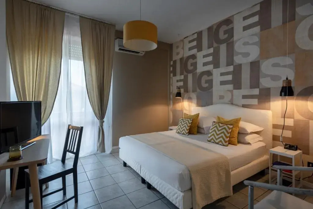 Standard Double room (full double bed)