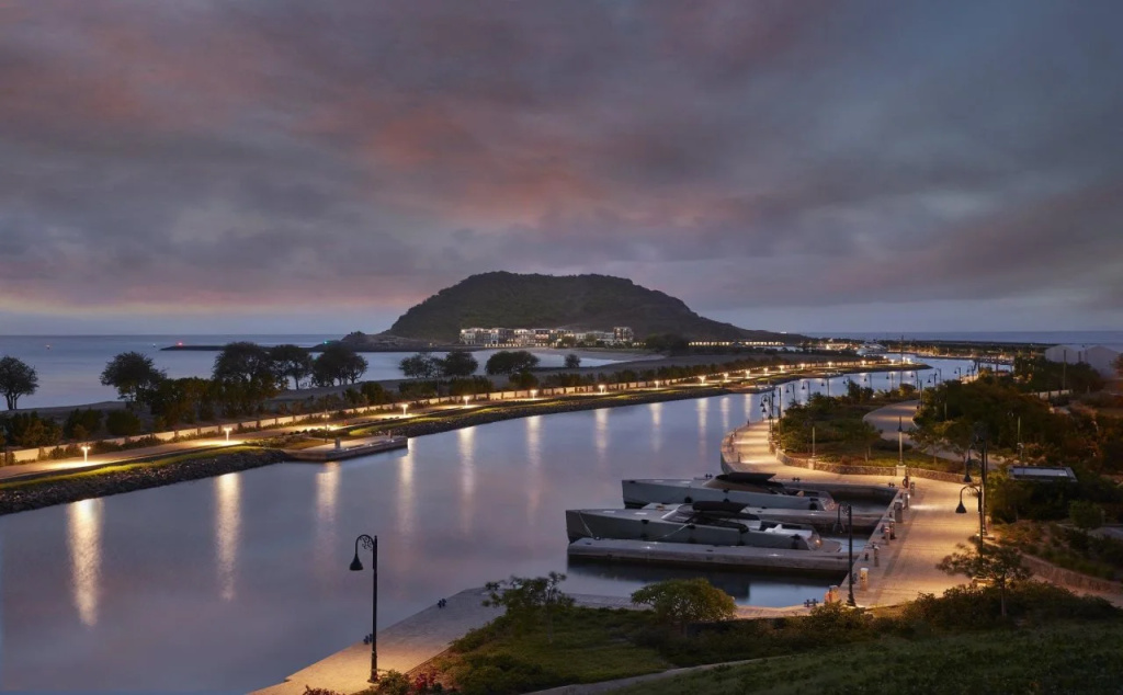 Beach & Waterfront