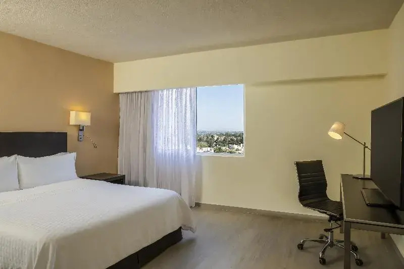 Fiesta Inn Guadalajara Expo - Chambres