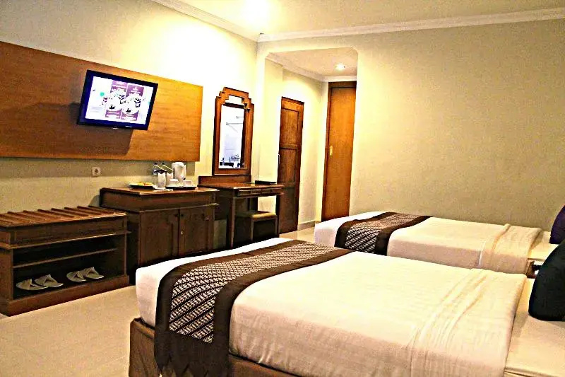 Cakra Kembang Hotel - Chambres