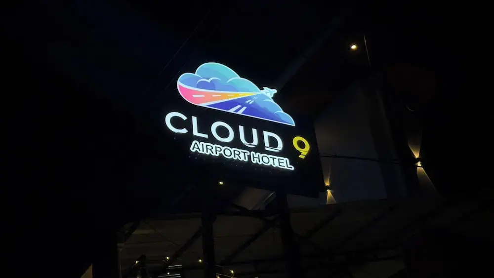 Cloud9 Airport Hotel