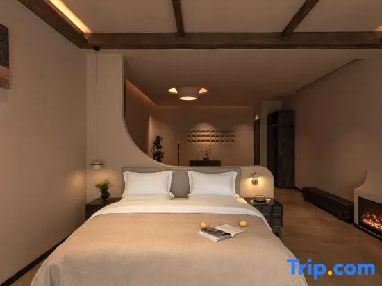 Double Suite with balcony and with mountain view (full double bed)