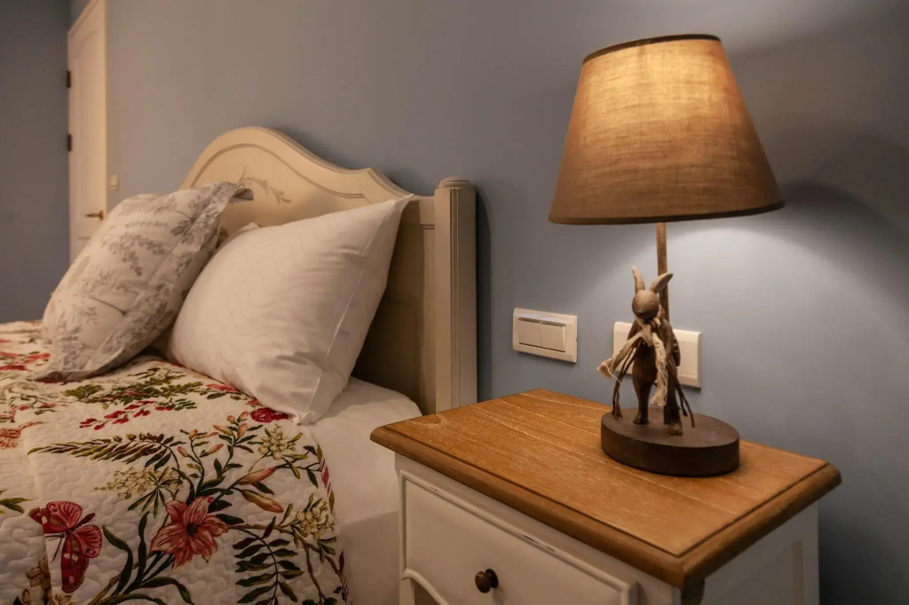 Deluxe Double room with balcony (full double bed)