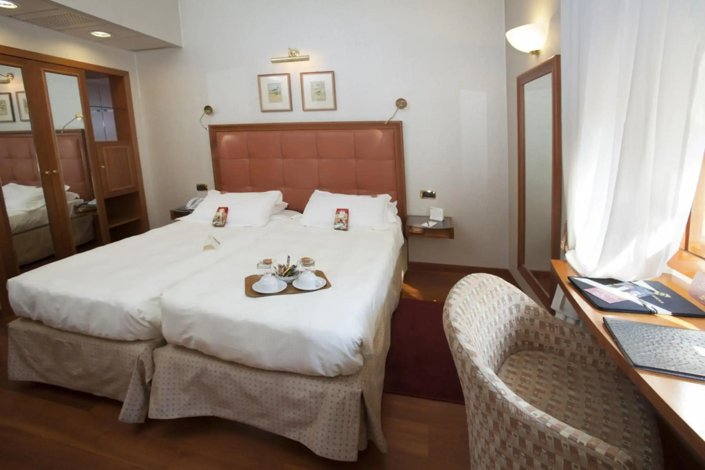 Hotel photo 10