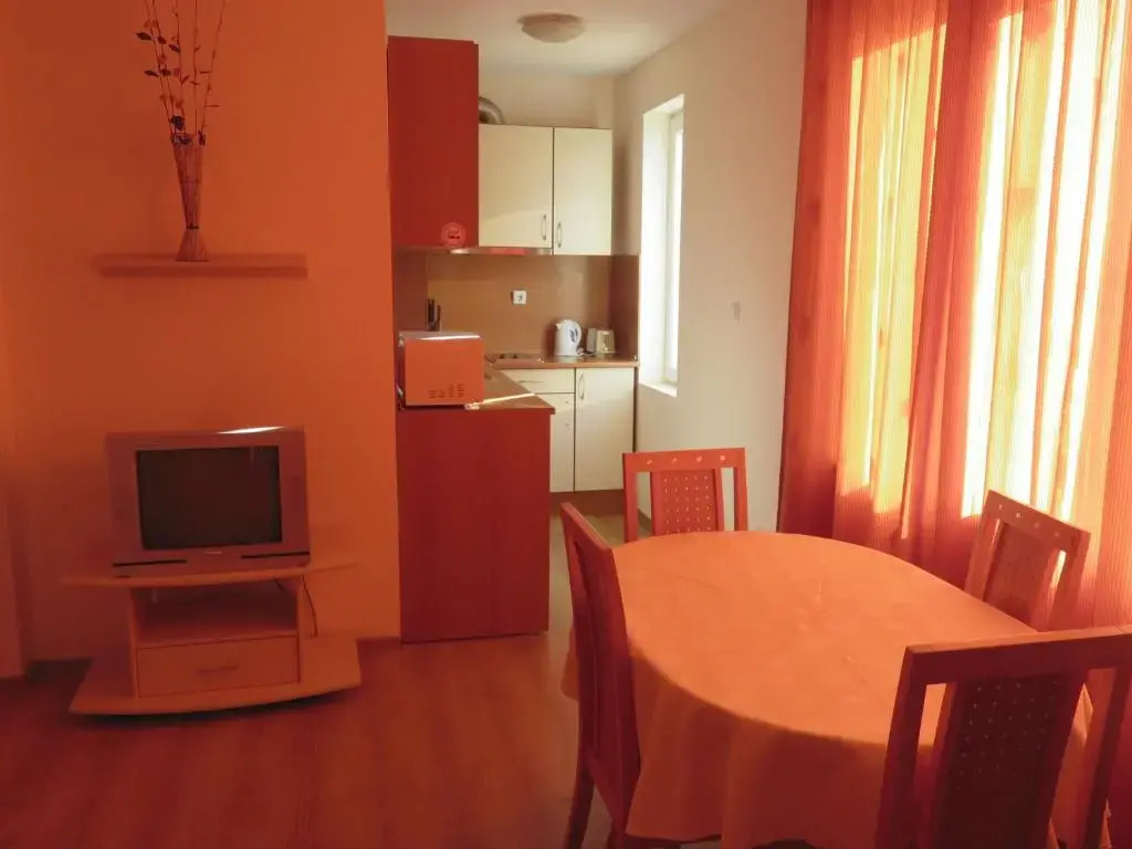 Aquaria Holiday Apartments - Chambres