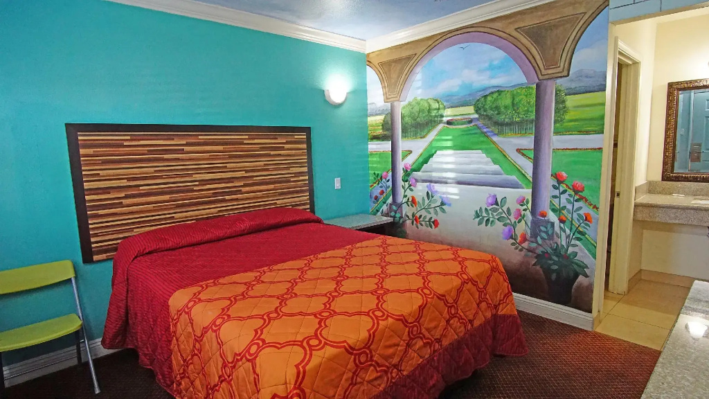 Standard Double room (full double bed)