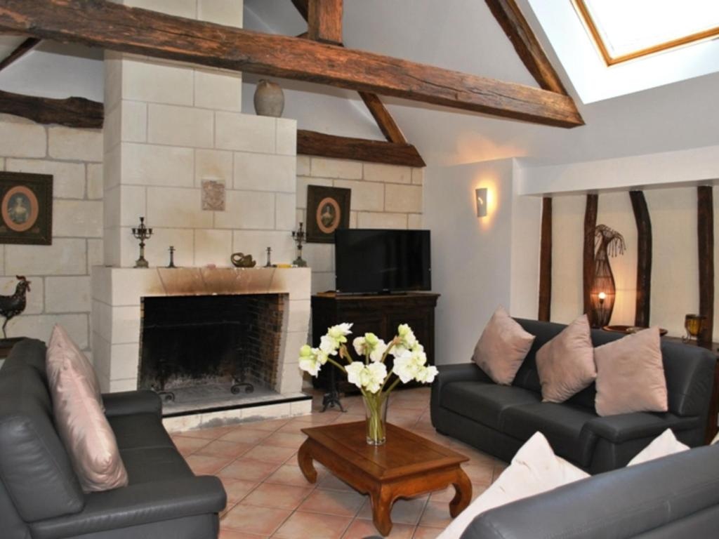 Gîte Azay-sur-Cher, 6 pièces, 11 personnes - FR-1-381-359