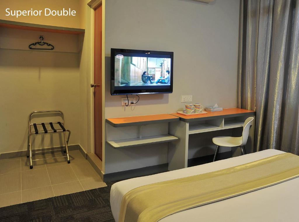 U Pac Hotel