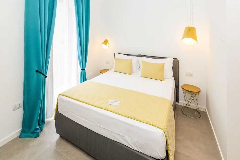 Luxury Double room with balcony (full double bed)