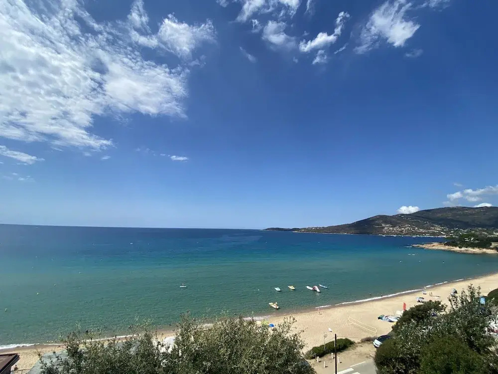 Beach & Waterfront