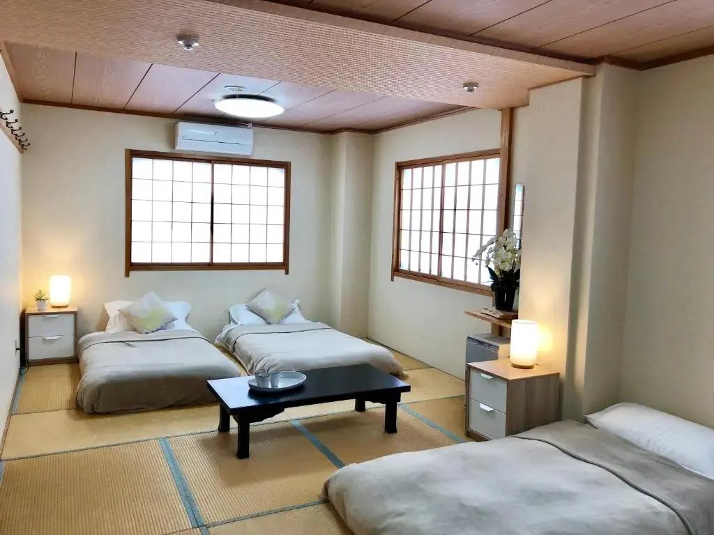 Standard Family room with mountain view