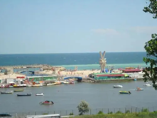 Beach & Waterfront