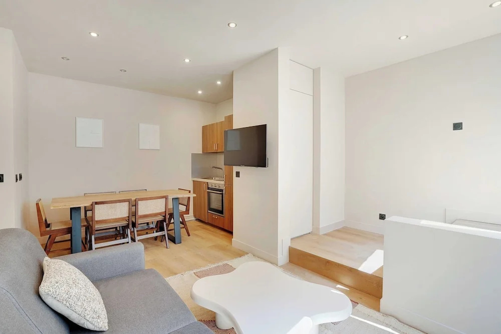 Modern Apartment - 2bd/8p - Place D'italie